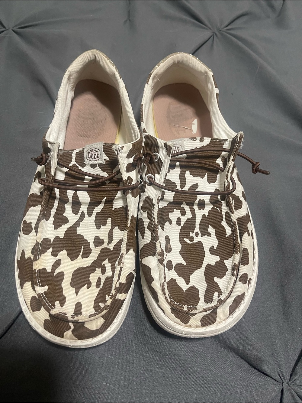 Hey Dude Wendy Cowgirl sparkle Print Canvas Slip-Ons in White & Brown
